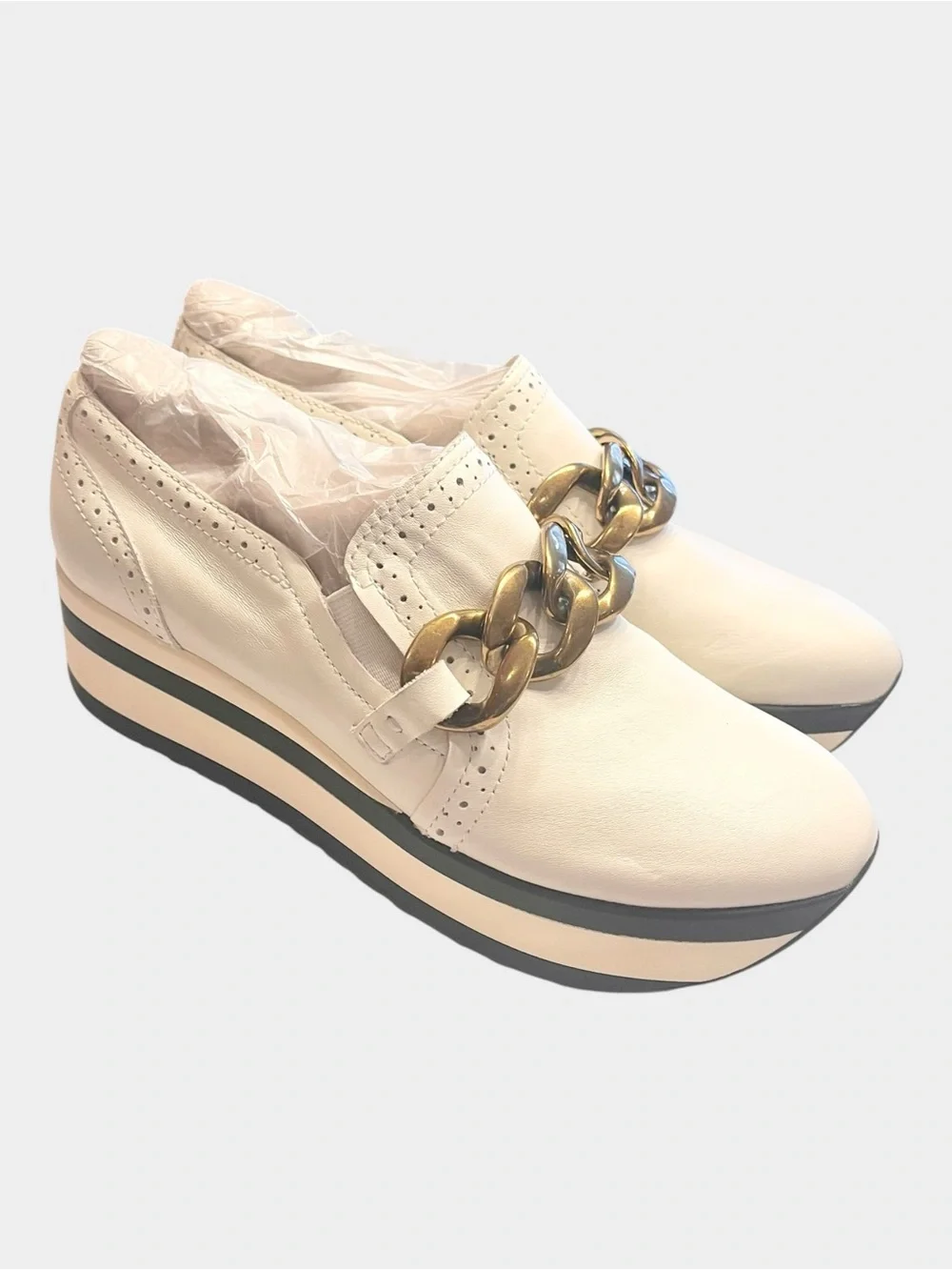 NWOT DOLCE VITA Jhenee Platform Loafers Cream Gold Chain Size 8.5